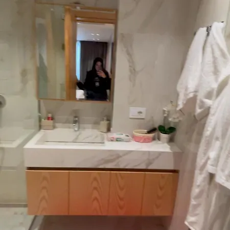 Luxury In The Heart Of * 티라나